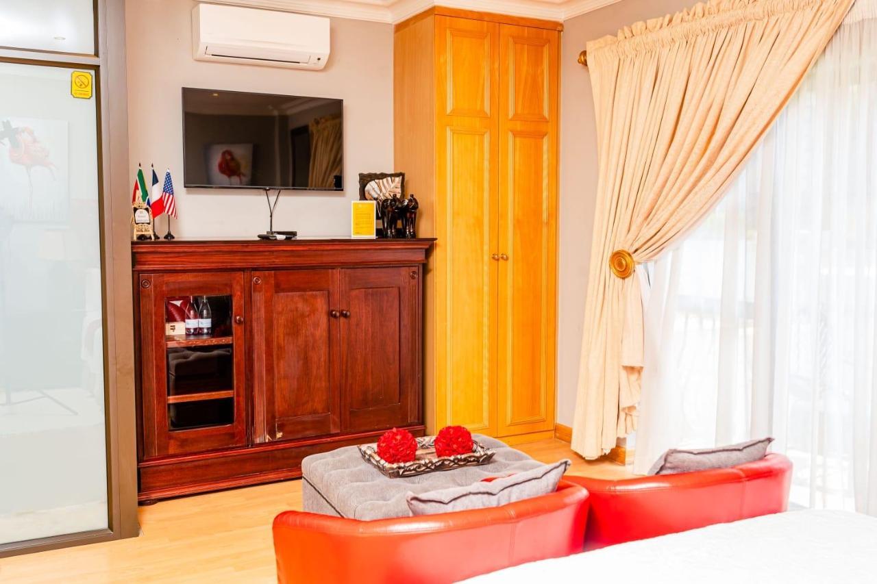 Re-Union Vacations Hotel Hartbeespoort Bagian luar foto