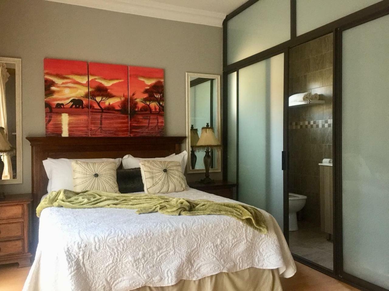 Re-Union Vacations Hotel Hartbeespoort Bagian luar foto