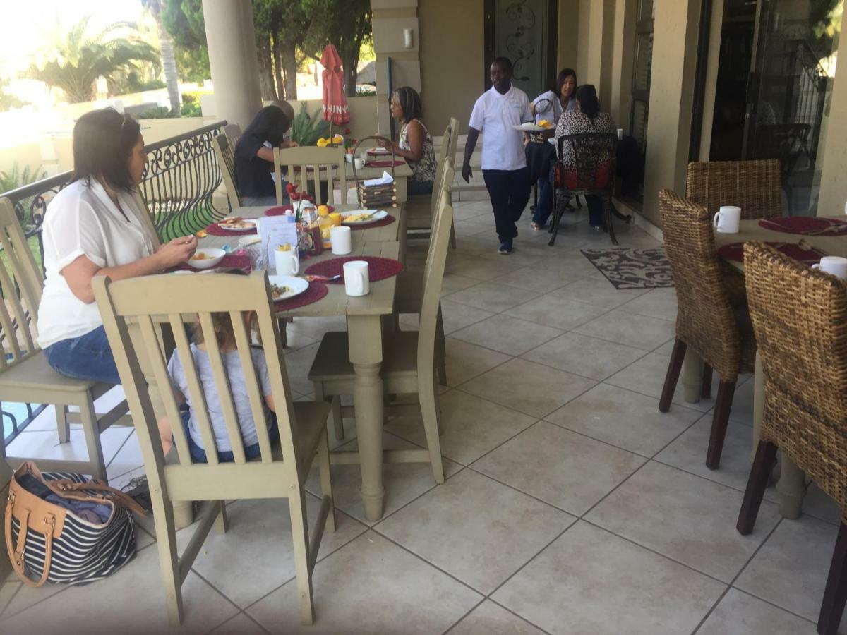 Re-Union Vacations Hotel Hartbeespoort Bagian luar foto