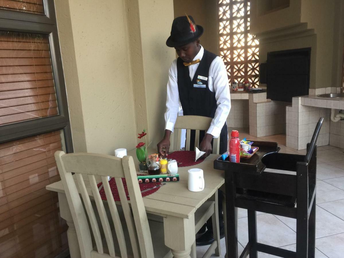 Re-Union Vacations Hotel Hartbeespoort Bagian luar foto