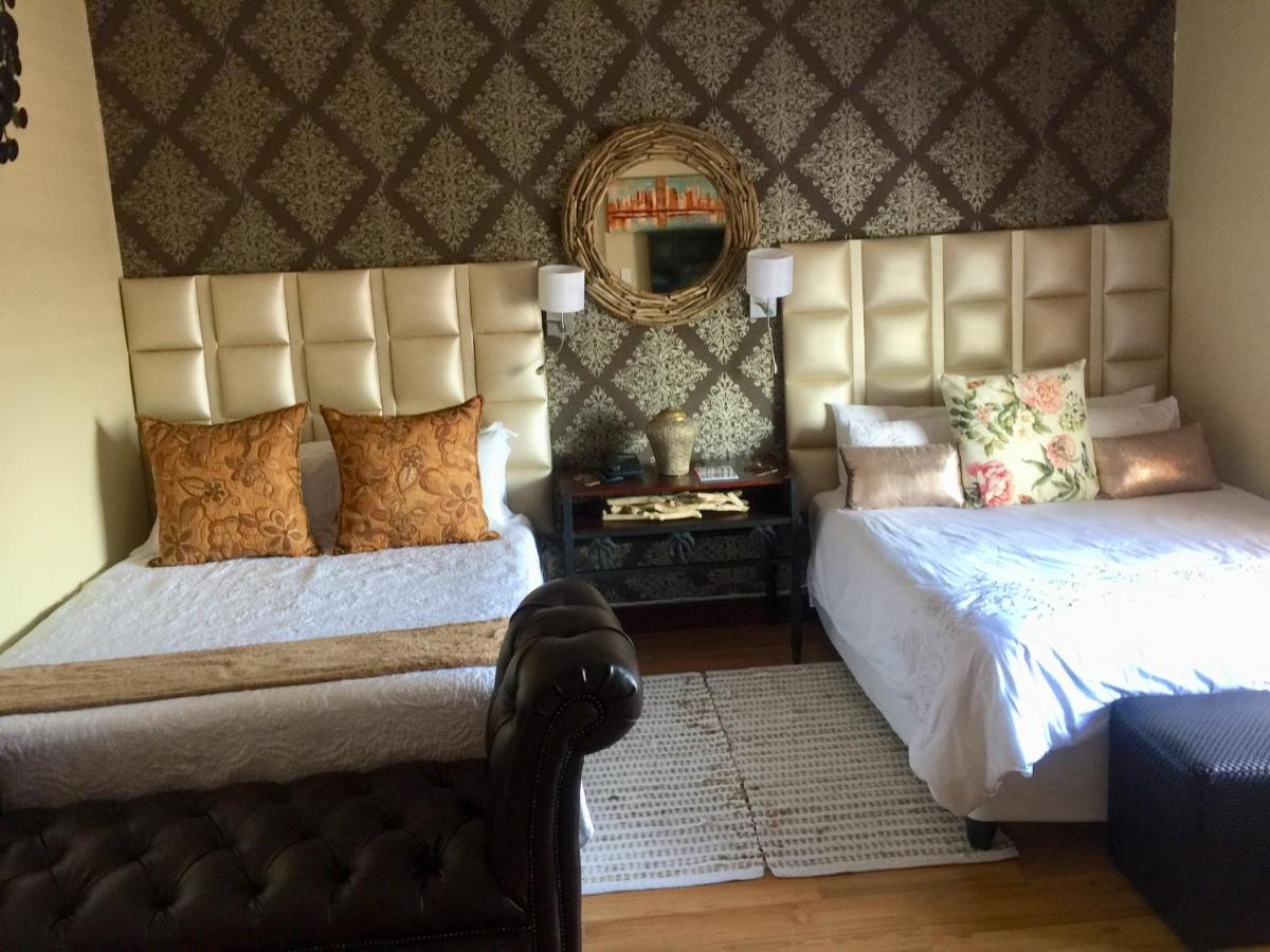 Re-Union Vacations Hotel Hartbeespoort Bagian luar foto