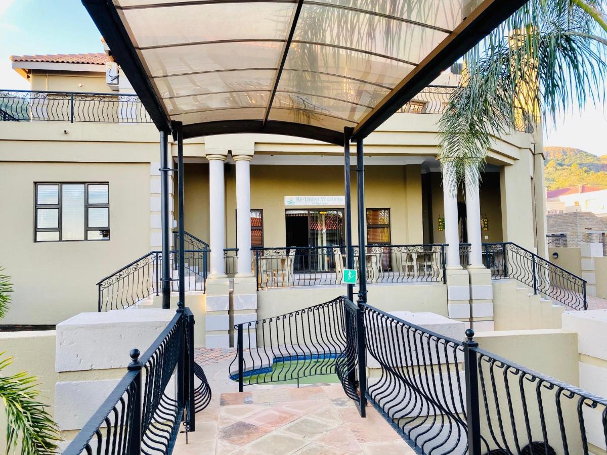 Re-Union Vacations Hotel Hartbeespoort Bagian luar foto